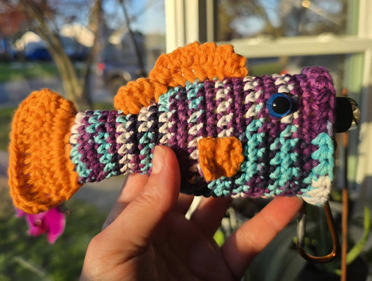 Penjamin / Pennifer Crocheted Puff Puff Pass Largemouth Bass Holder