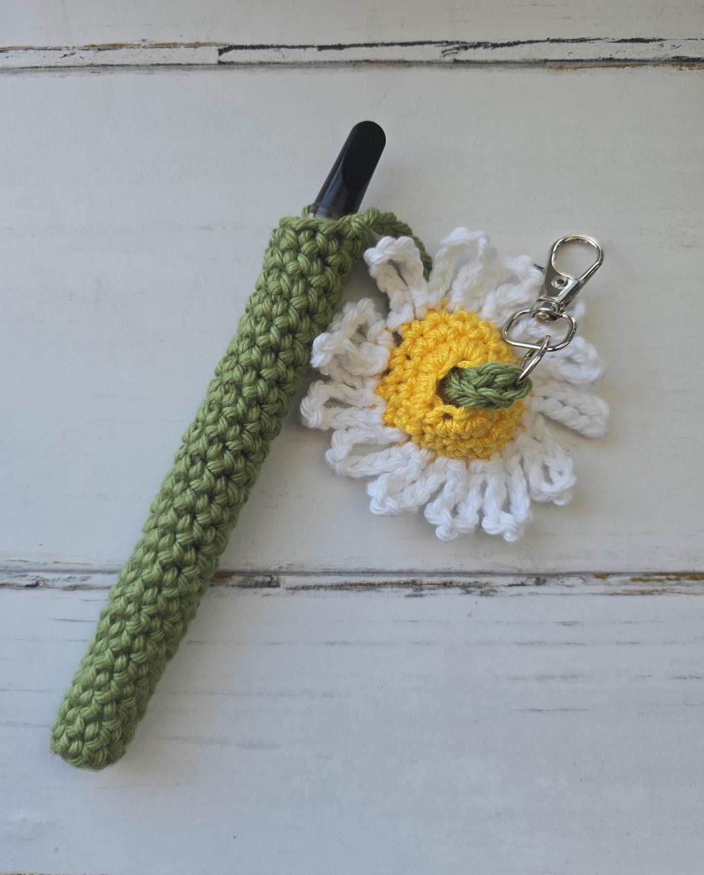 Penjamin / Pennifer Crocheted Daisy Doobie Flower Vape Cart Holder!  Discreet! Customizable!  Mary Jane Cannabis 420