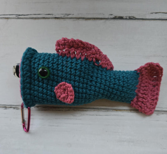 Penjamin / Pennifer Crocheted Puff Puff Pass Largemouth Bass Holder