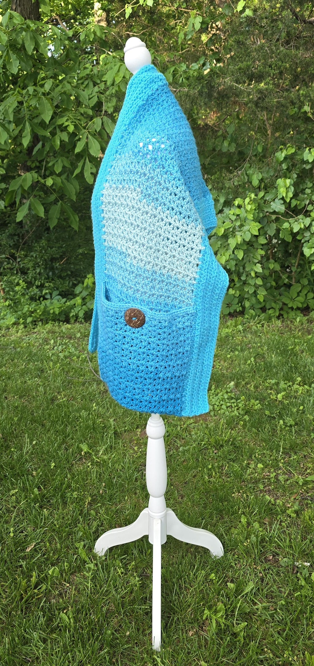 Crochet Pocket Shawl: Ocean Breeze Blue Gradient, Boho Wrap