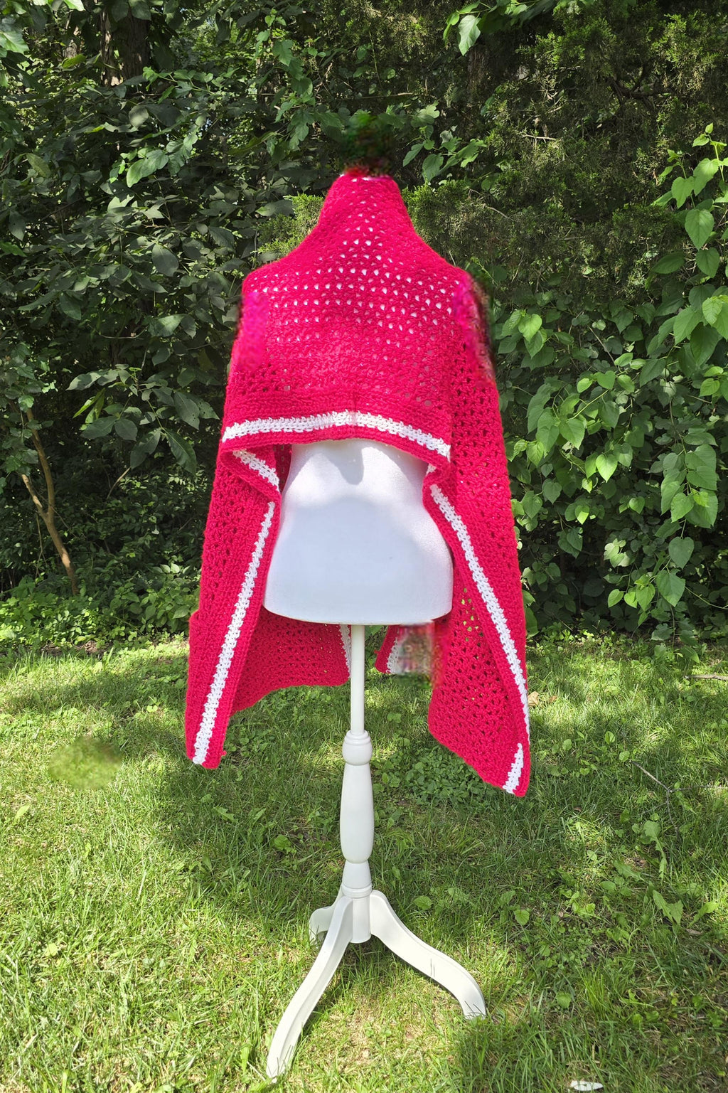 Handmade Crochet Pocket Shawl – Pink & White Boho Wrap
