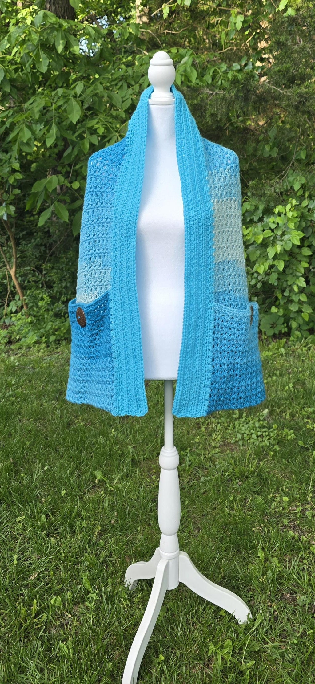 Crochet Pocket Shawl: Ocean Breeze Blue Gradient, Boho Wrap